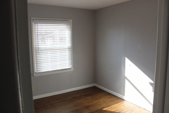 5229 Northwest 47th Street - Photo 7 of 13