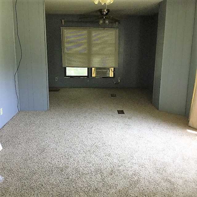 321 E 16th St - Photo 2 of 5