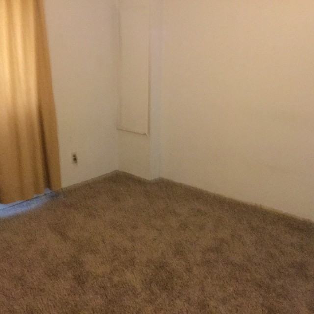 321 E 16th St - Photo 3 of 5