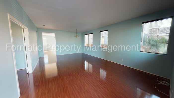 245 San Remo Ave - Photo 3 of 19