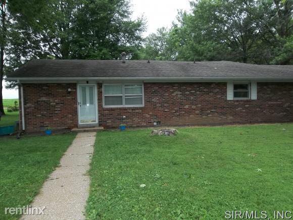 501 Lorenz Ln - Photo 2 of 5