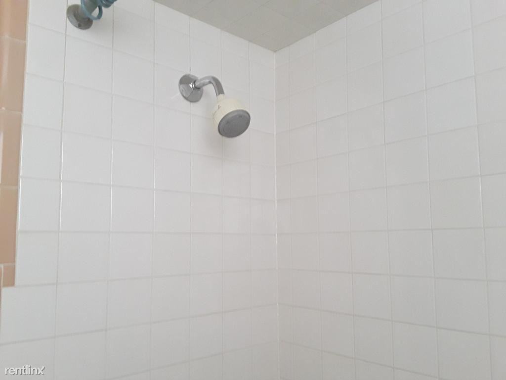 1599 Edgefield Rd - Photo 3 of 3