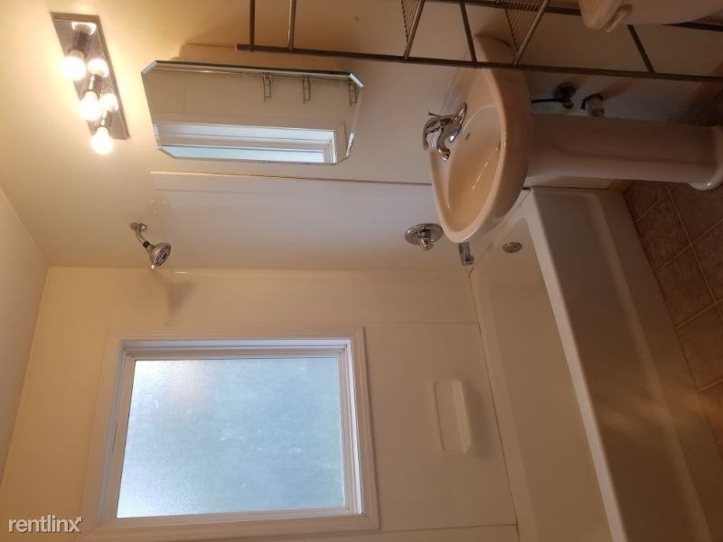 115 E Plaza Ln - Photo 2 of 6