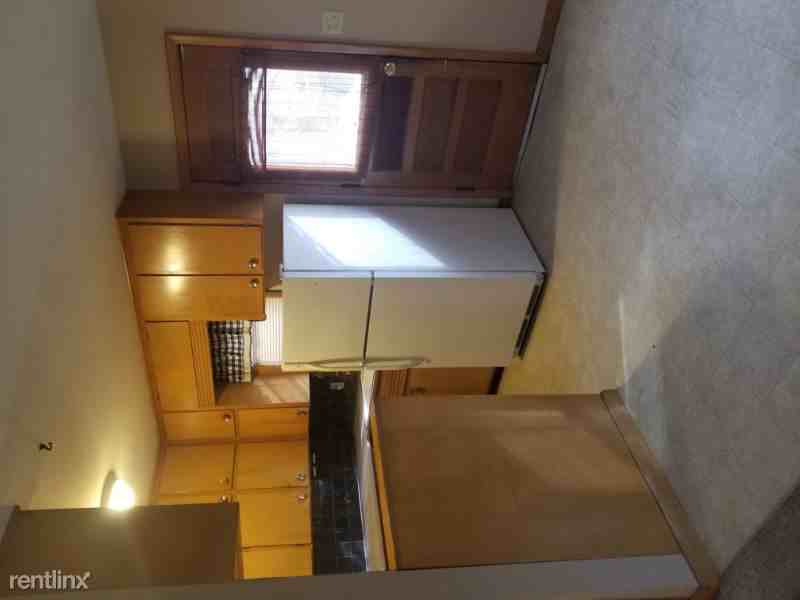 115 E Plaza Ln - Photo 3 of 6