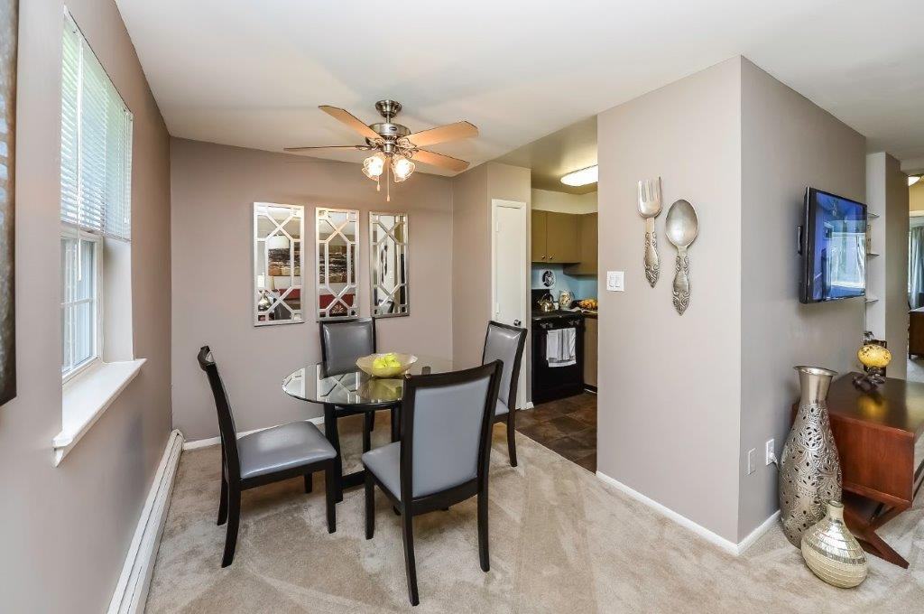 121 November Drive - Photo 3 of 21