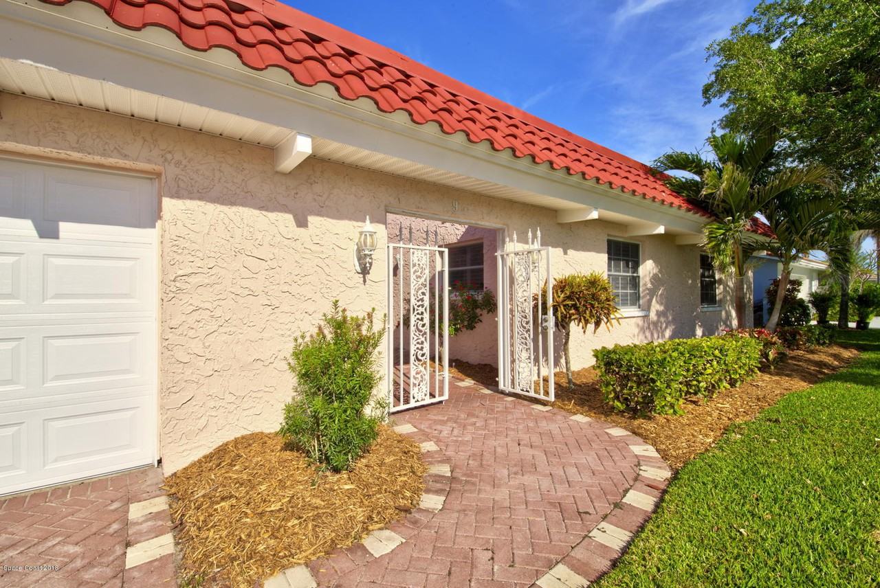 9 Yawl Dr - Photo 3 of 36