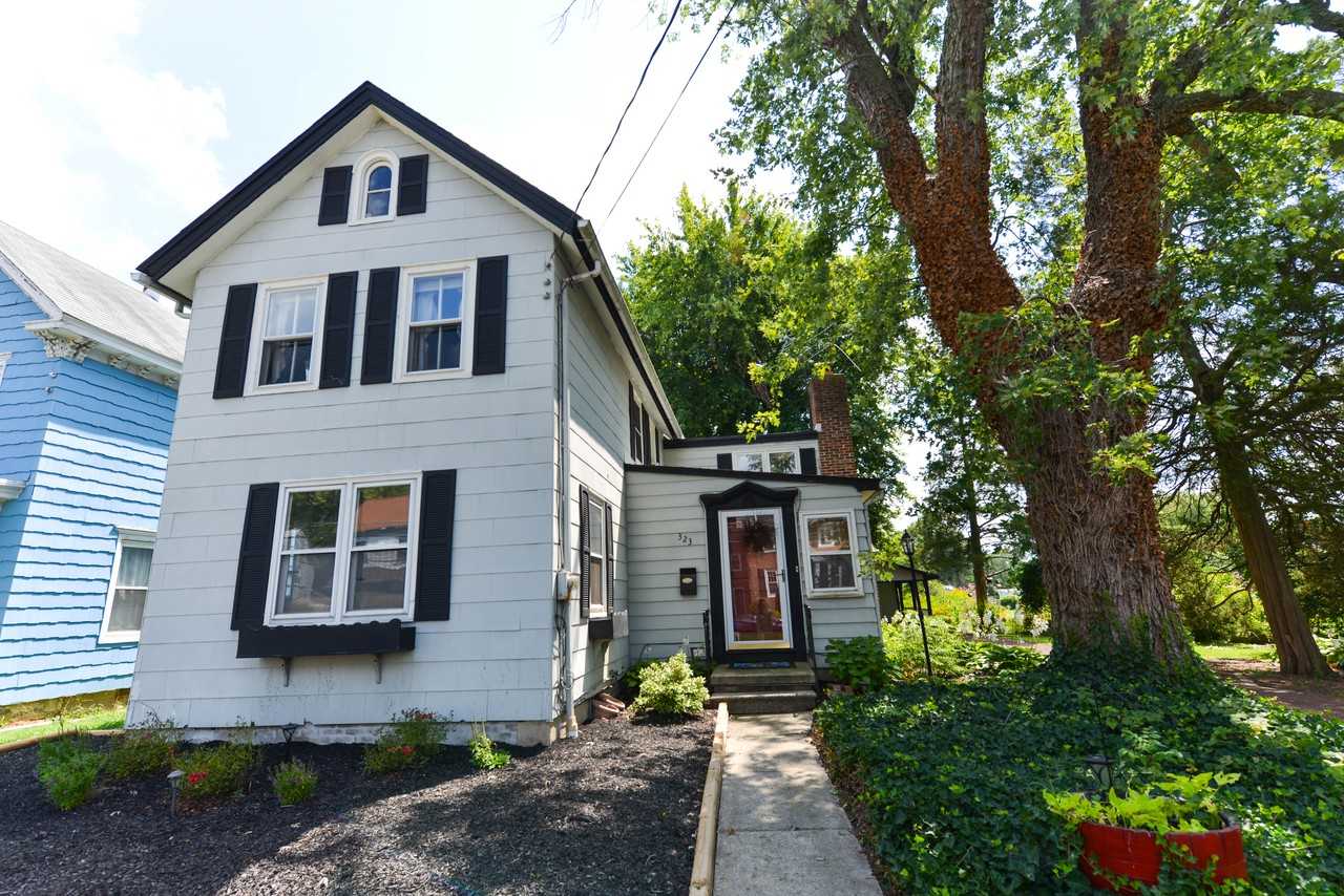 323 North Main Street - Photo 3 of 10