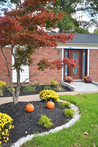 21 Dennis Ave - Photo 2 of 23