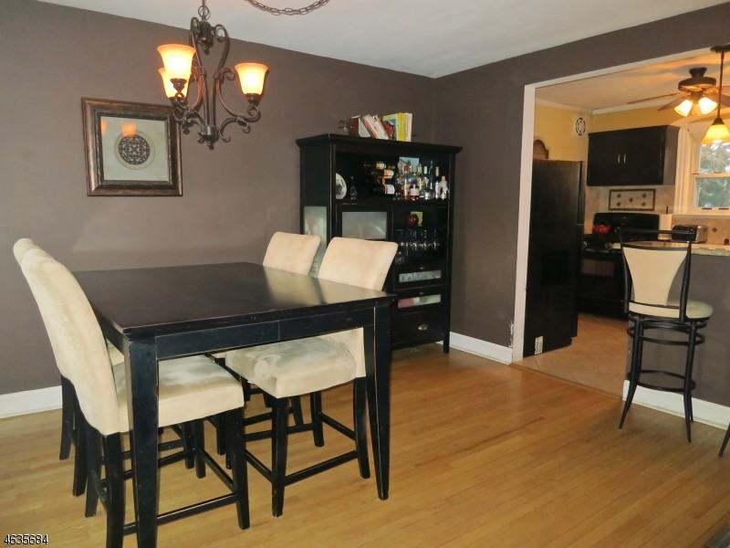 11 Highpark Pl - Photo 3 of 16