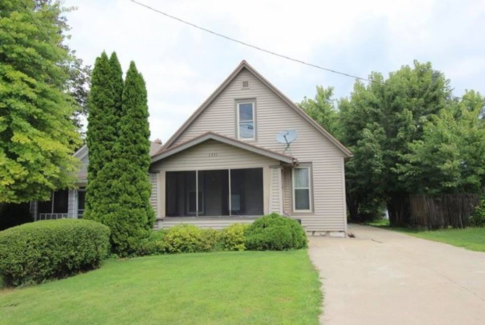 1351 South Galena Avenue, Freeport, IL 61032 2 Bedroom House for Rent