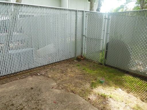 929 NW Oak Ave - Photo 3 of 14