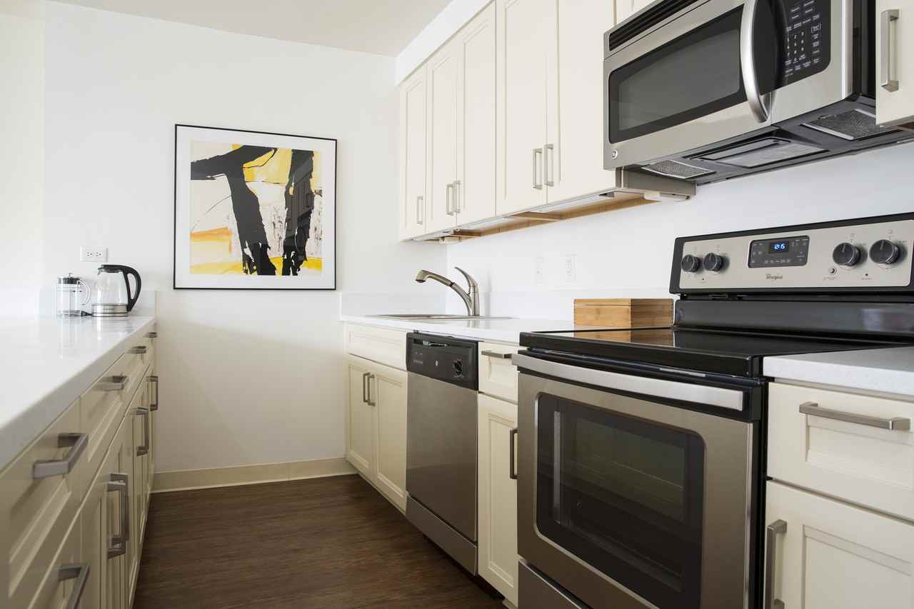 550 Battery Street #1614