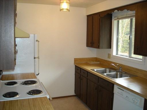 1836 Wilding Pl - Photo 3 of 9