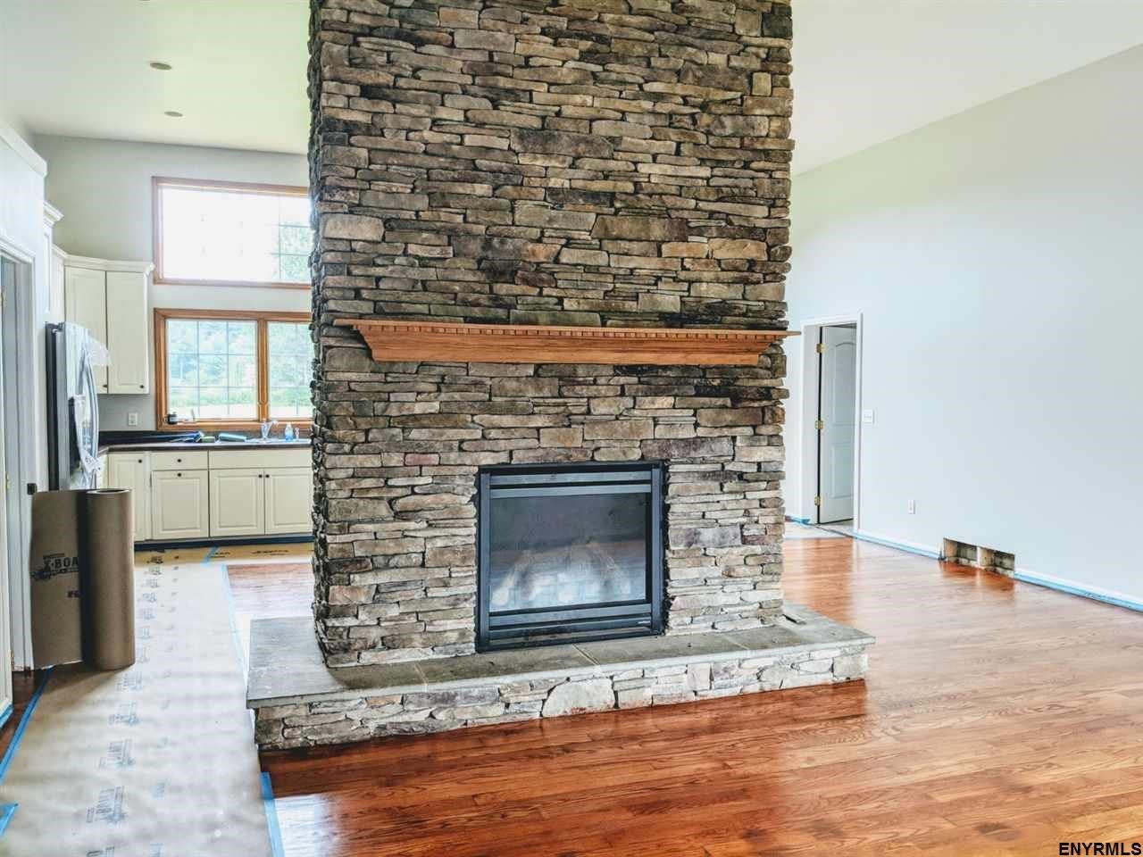 2 Liberty Dr - Photo 2 of 19