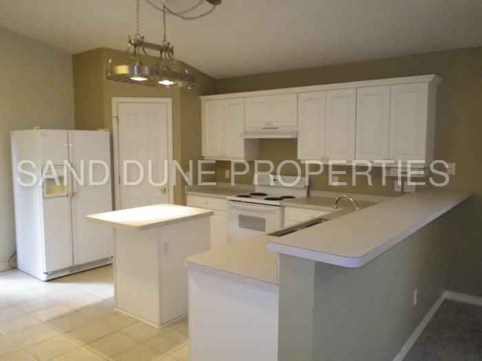 500 Desert Oak Drive - Photo 3 of 19