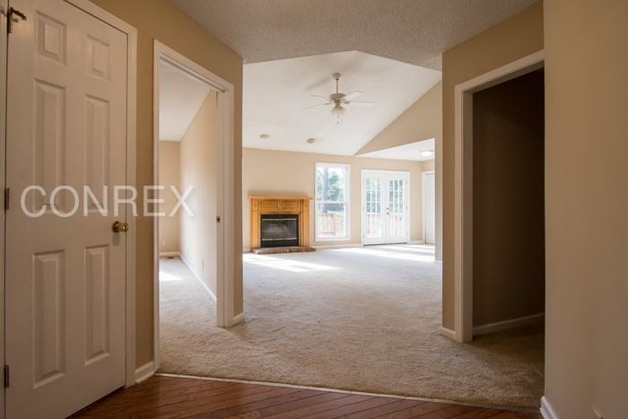 3507 Clearwater Dr - Photo 3 of 13