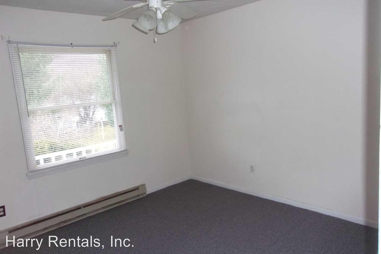 310 Steeles Ln #A - Photo 3 of 7
