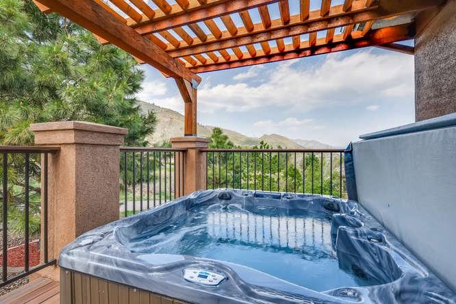 6895 Raspberry Run - Photo 3 of 36