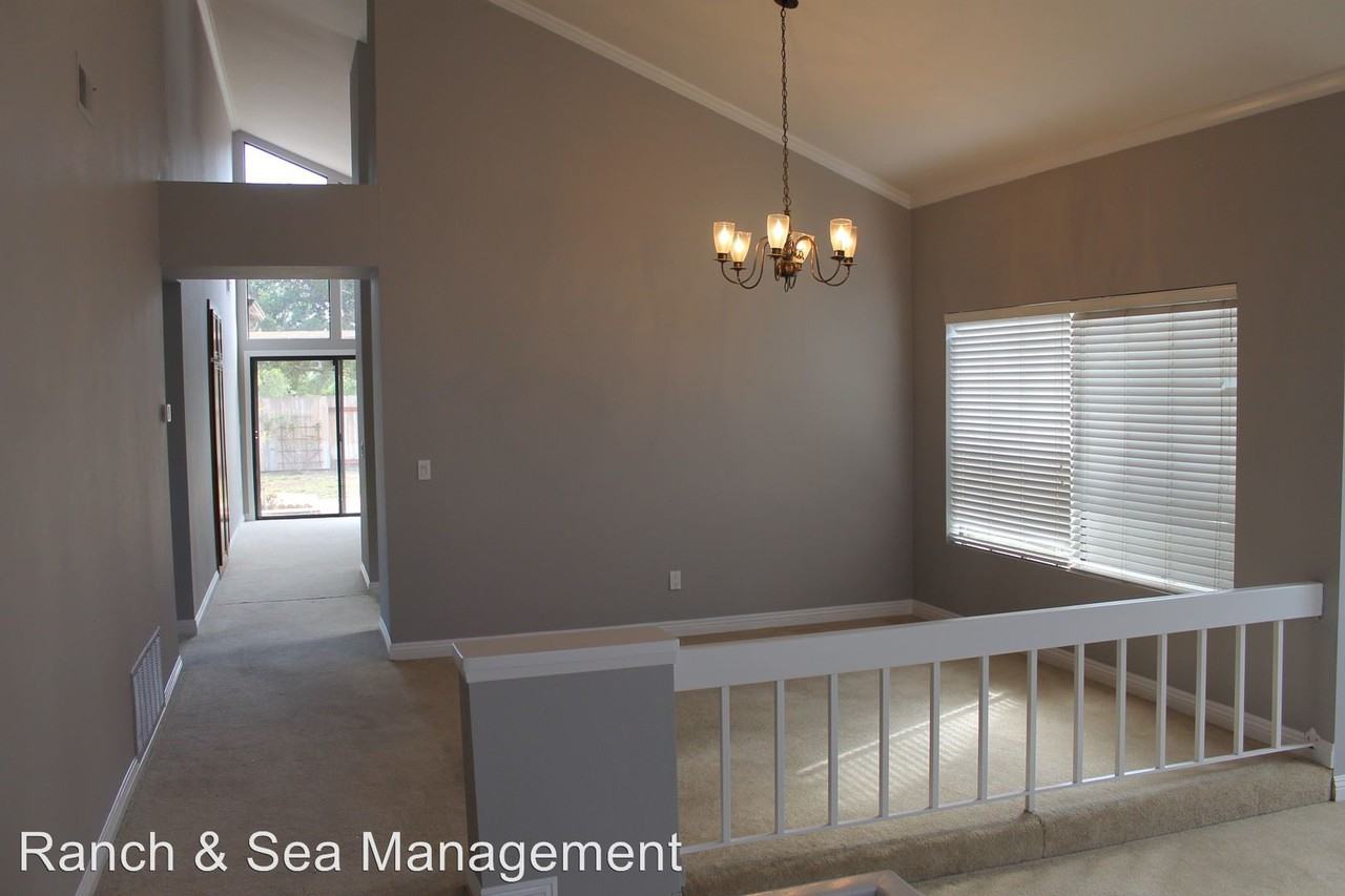 1350 Eldean Ln - Photo 3 of 19