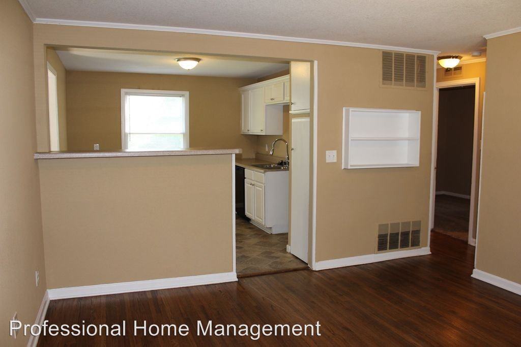 1126 Silverdale Ct - Photo 2 of 8