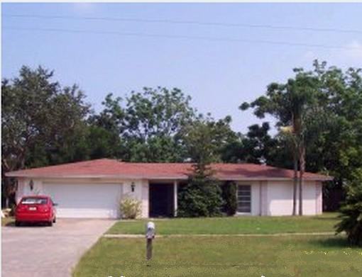 1652 Sunset Point Road - Photo 2 of 5