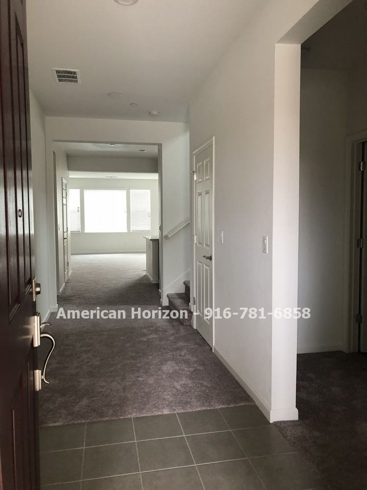 6056 Roseville Parkway - Photo 2 of 15