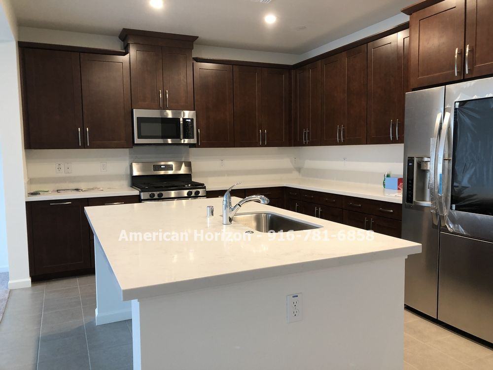 6056 Roseville Parkway - Photo 3 of 15