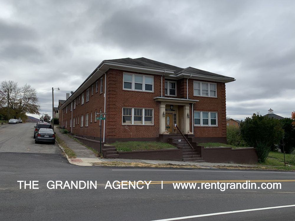 202 Elm Ave - Photo 2 of 18