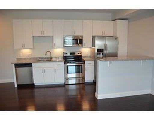 6 Admirals Way #4 - Photo 2 of 10