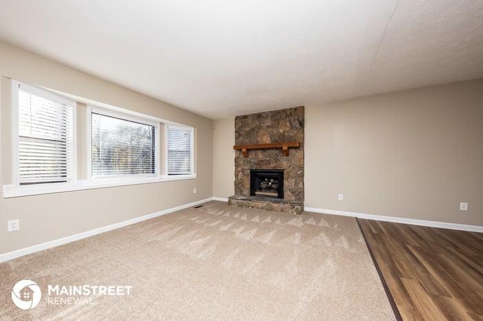 3160 Colorado Dr - Photo 2 of 15