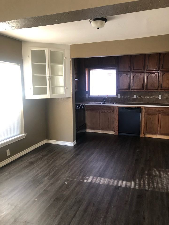 7780 Mansfield Highway - Photo 7 of 8