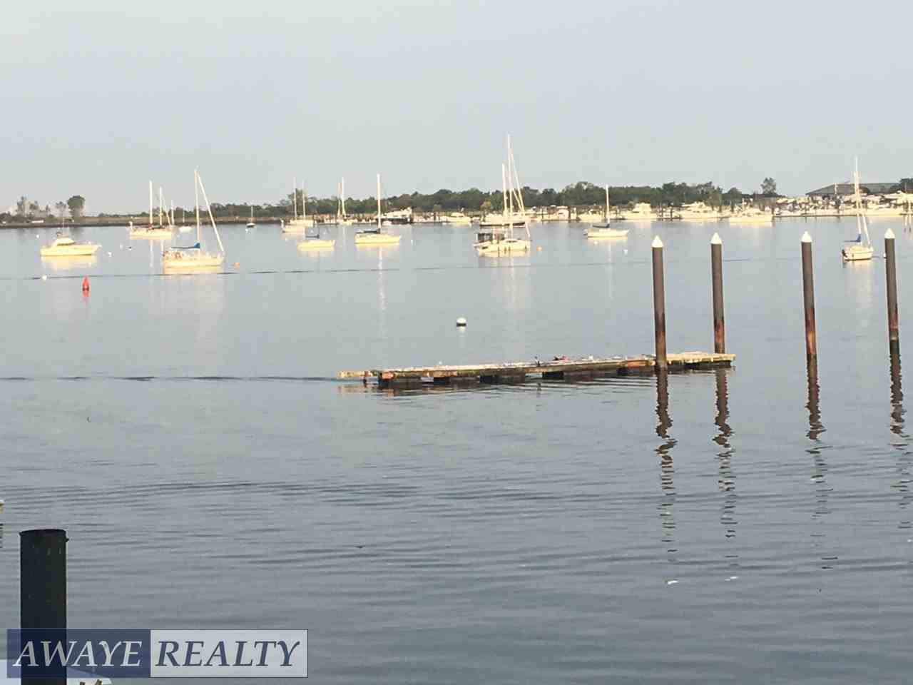 50 Harbour Court - Photo 3 of 13