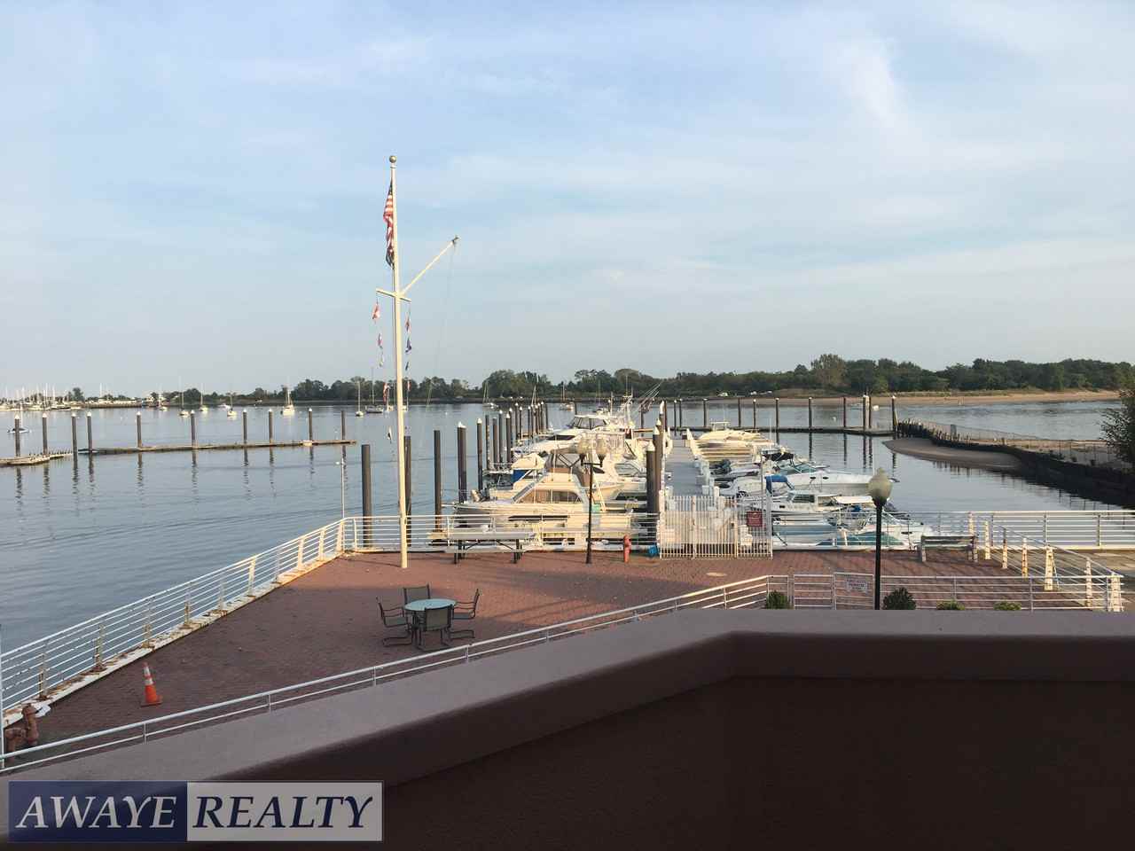 50 Harbour Court - Photo 2 of 13