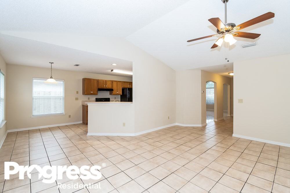 6991 Seaboard Ave - Photo 3 of 18