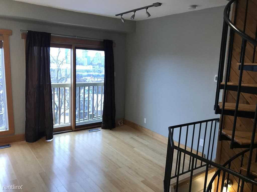 166 Henderson St - Photo 2 of 9