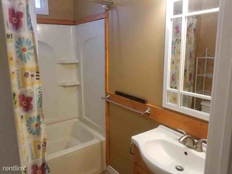 3220 Jeter Ave - Photo 3 of 8