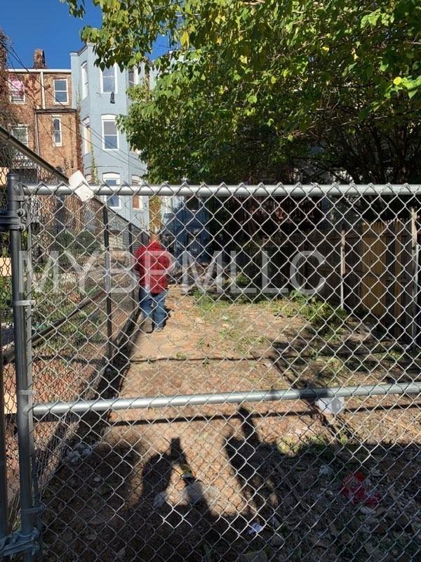 1828 McCulloh St - Photo 3 of 10