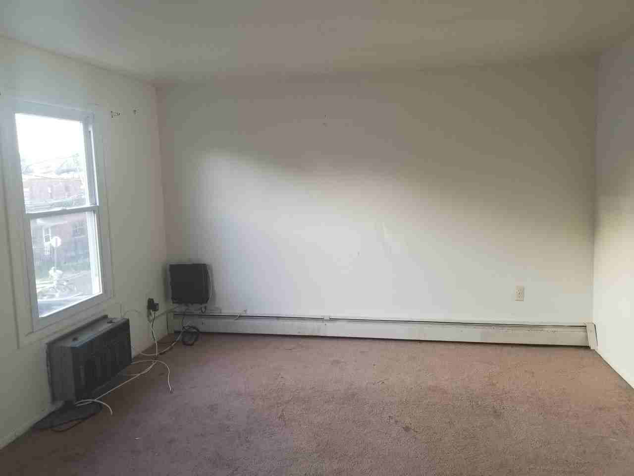 664 New Willow St - Photo 3 of 22