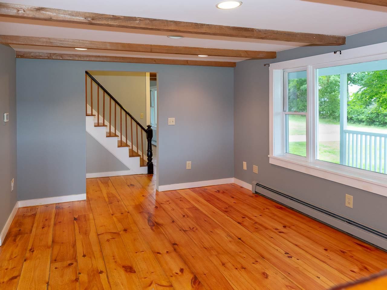 695 2nd Crown Point Rd - Photo 3 of 37