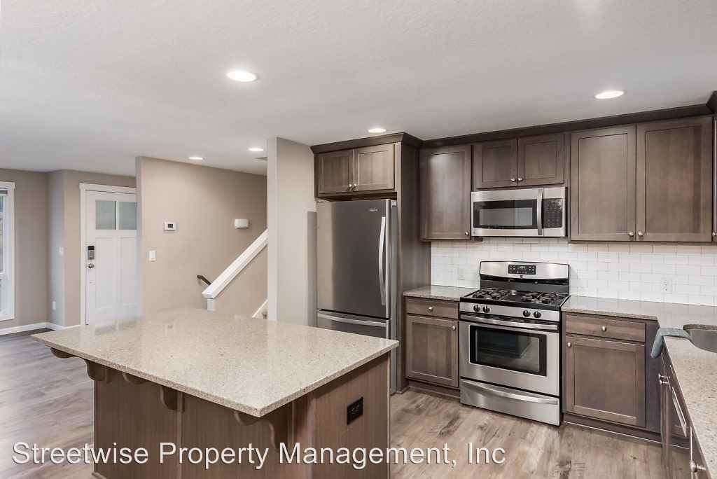 11555 SW Fairview Ln - Photo 3 of 27