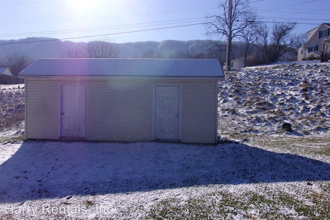 1172 Dogwood Rd - Photo 2 of 10