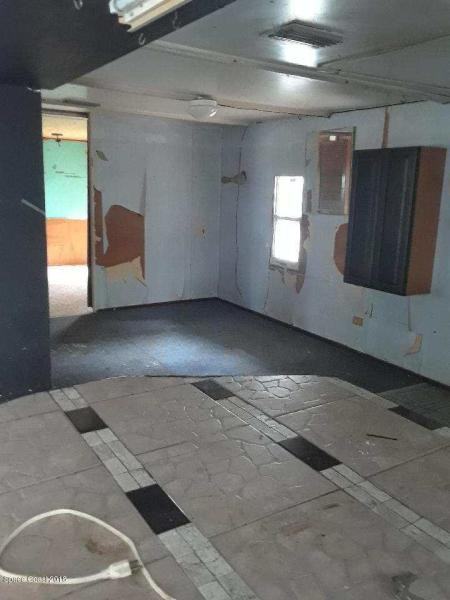 3131 Brockett Rd - Photo 3 of 9