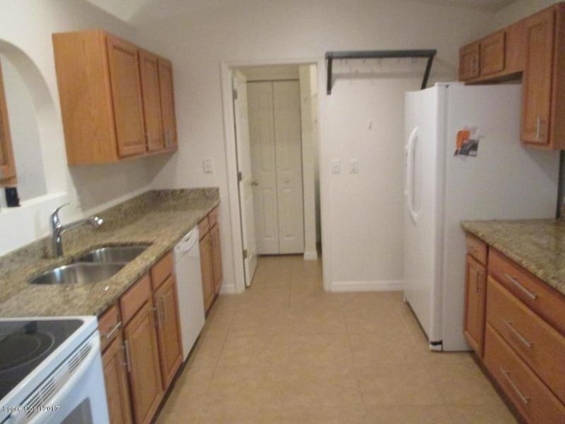 3204 Burdock Ave - Photo 3 of 16