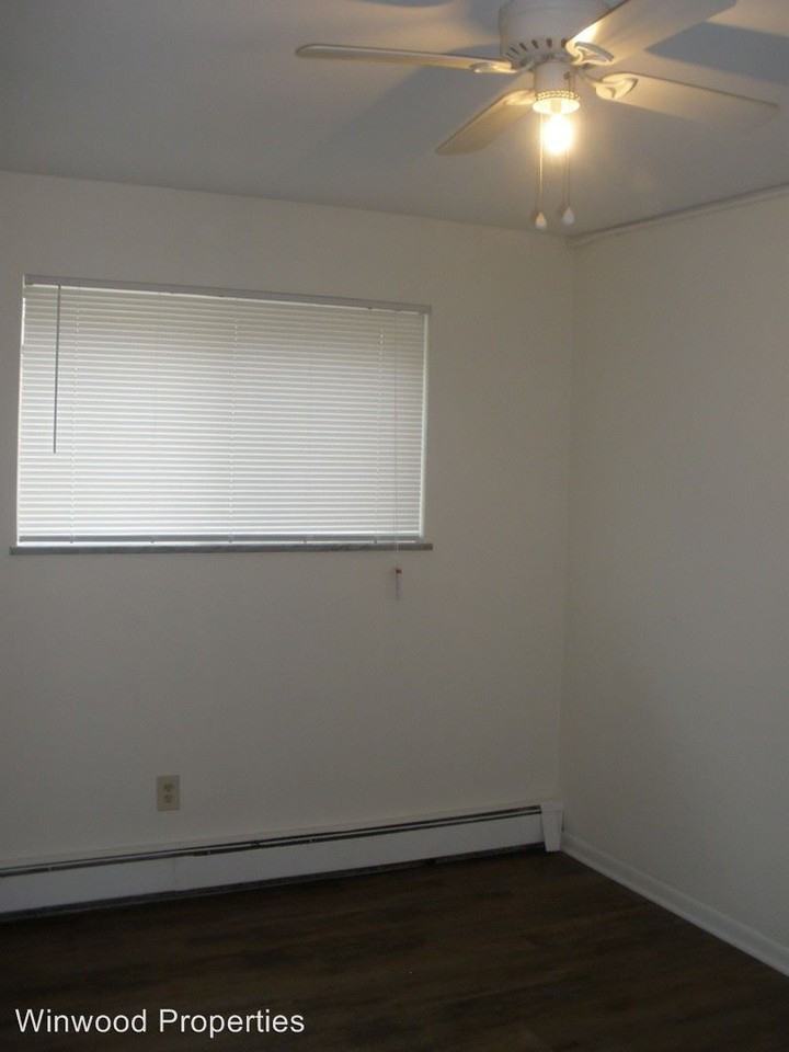 4843 Broadview - Photo 2 of 20