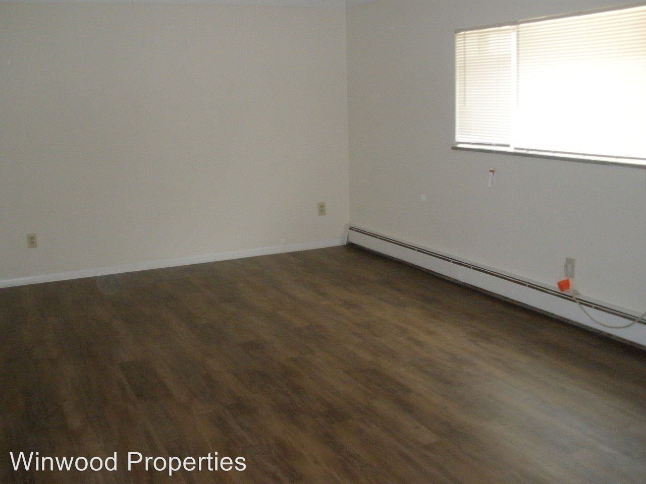 4843 Broadview - Photo 3 of 20