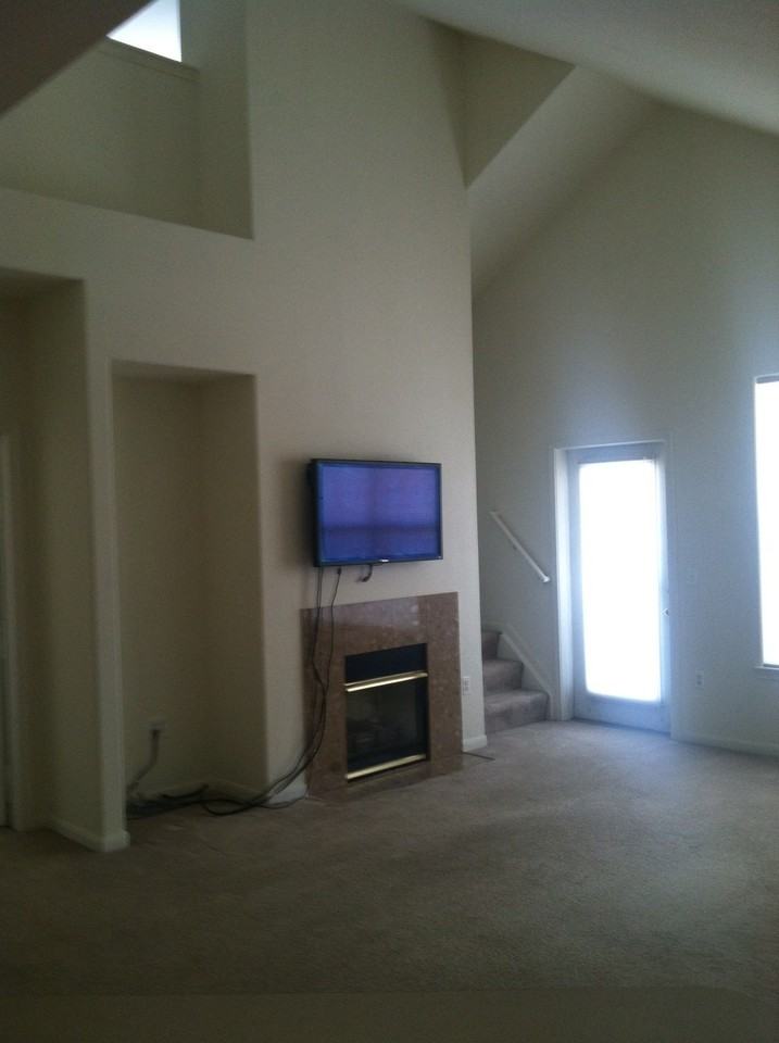 6013 Castlegate Dr W - Photo 3 of 8