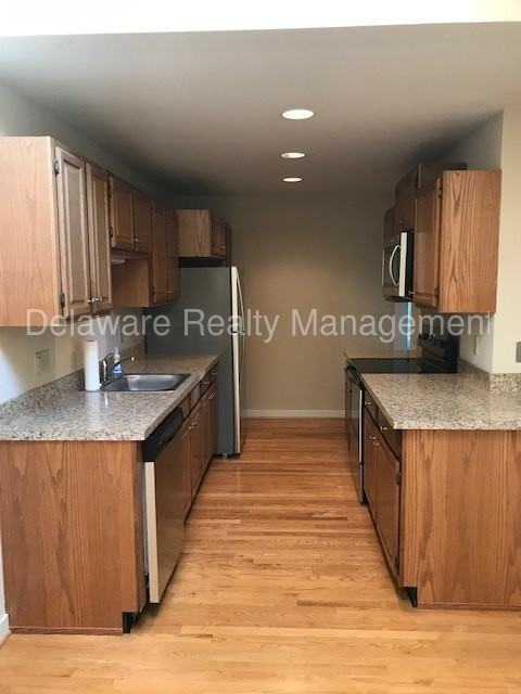 12 Hialeah Ct - Photo 3 of 17