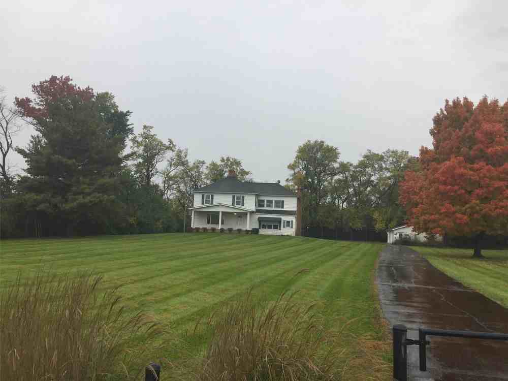 2900 Ole Country Ln - Photo 2 of 13