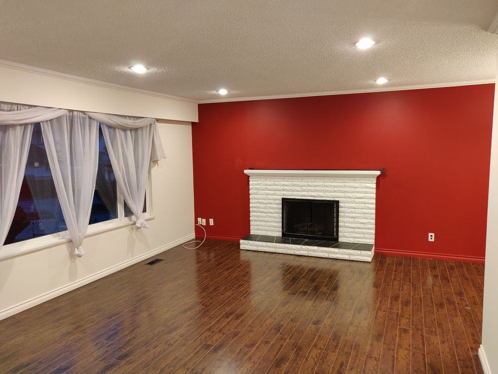 10803 85a Ave - Photo 3 of 5