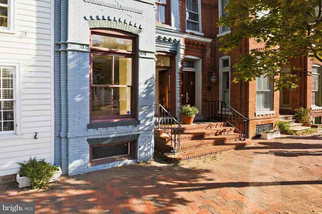 1005 Cameron St - Photo 3 of 47